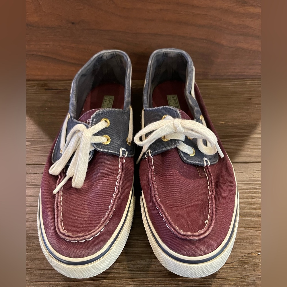Sperry Womens Canvas Deck Shoes